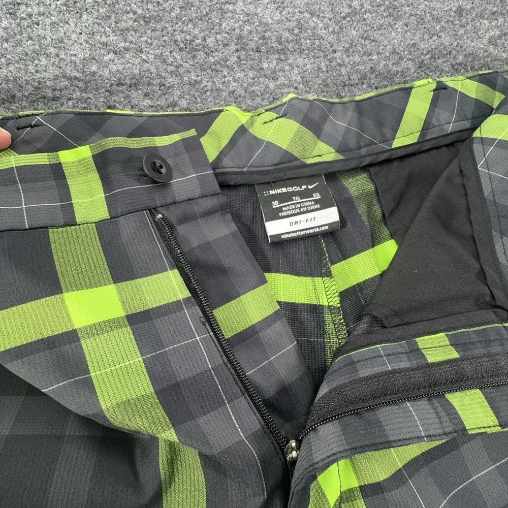Nike Men's Dri-Fit Golf Shorts Size 38. Black Neon Green Plaid Polyester EUC